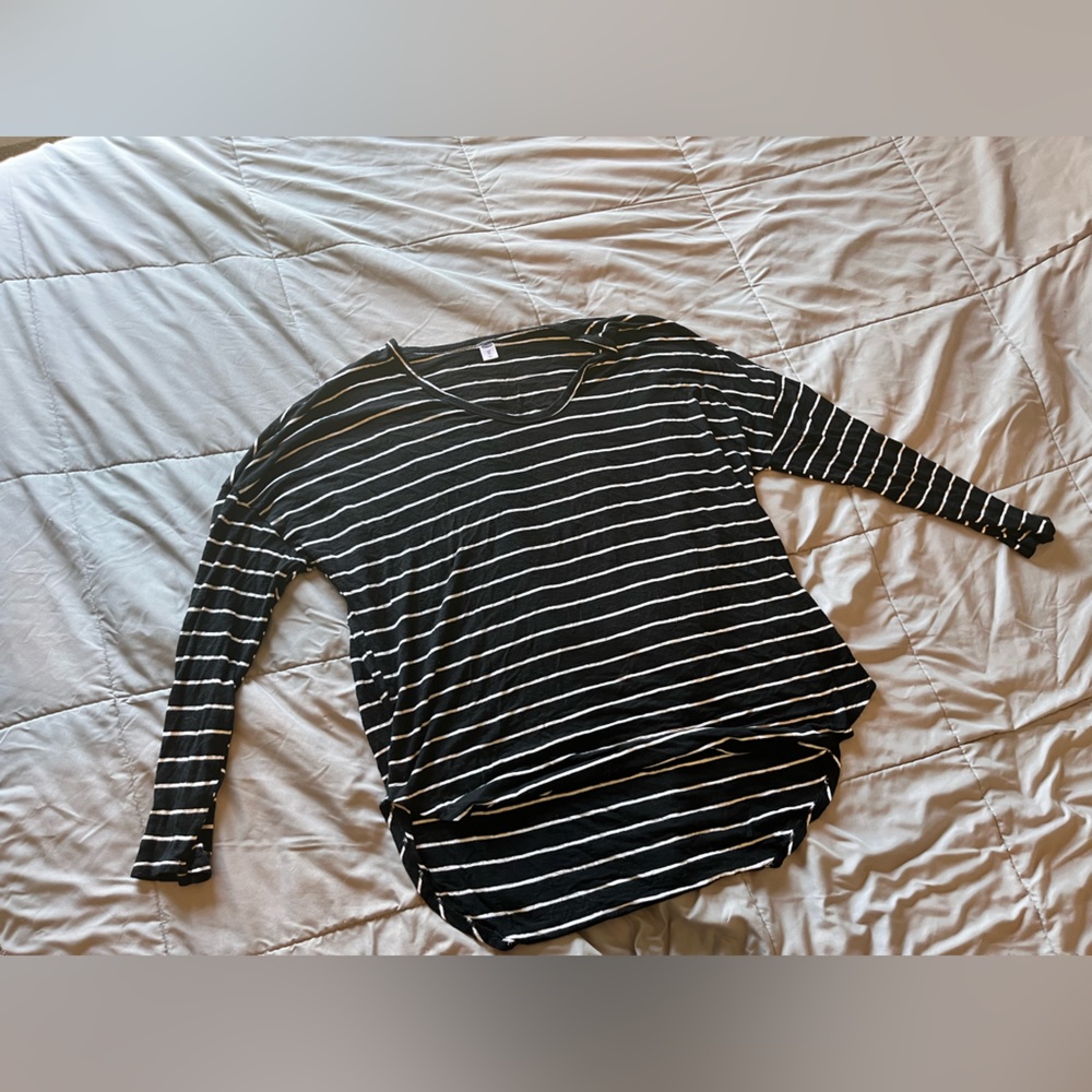 Plus Size Women’s Black-White Top